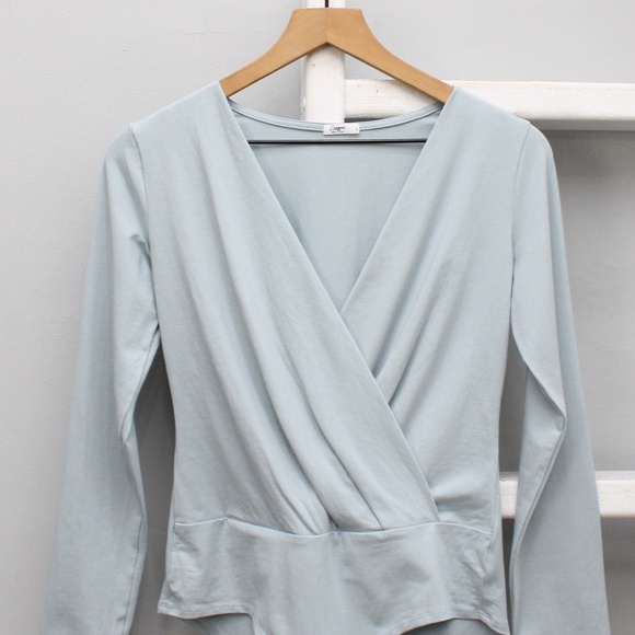 Linmon Light Blue Long Sleeve Plunging Deep V-Neckline Bodysuit Size Large - Picture 4 of 5